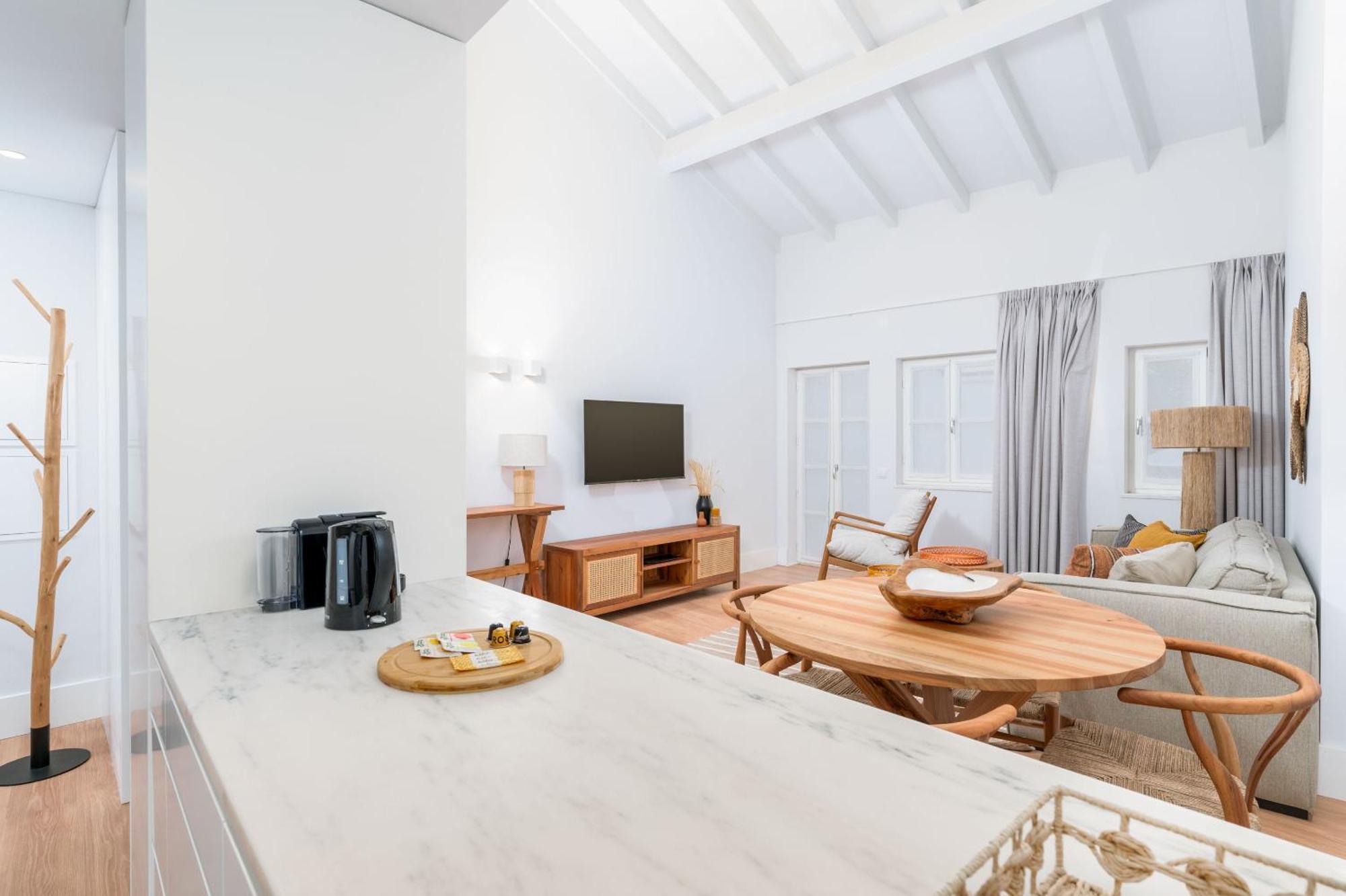 Limehome Evora Rua De Machede 52 Room photo